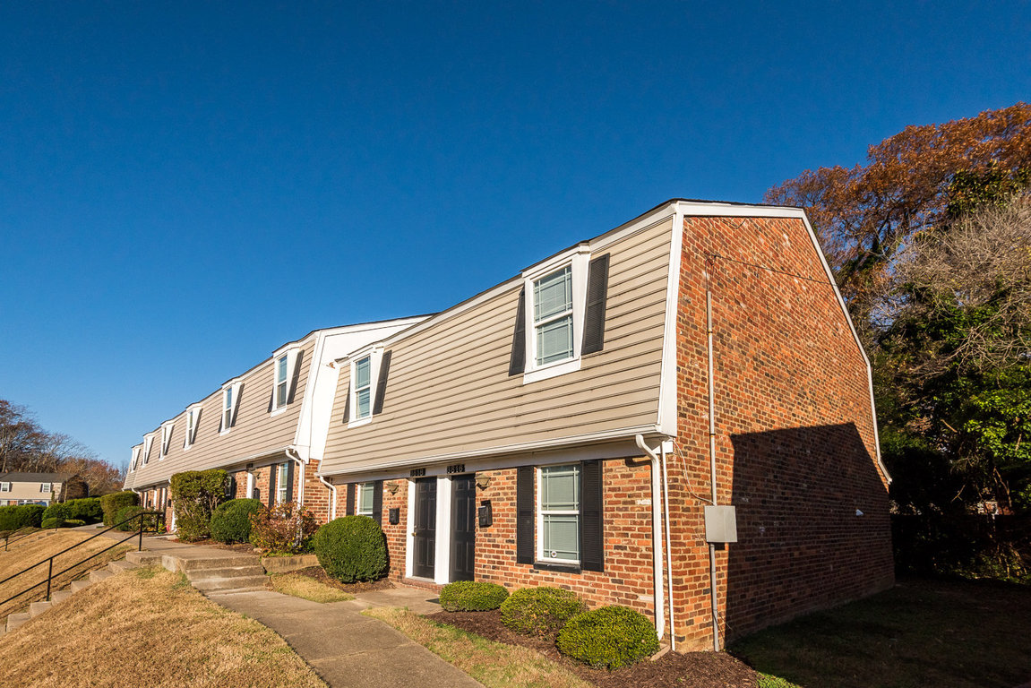 Townhouses of Chesterfield I Richmond, VA Home